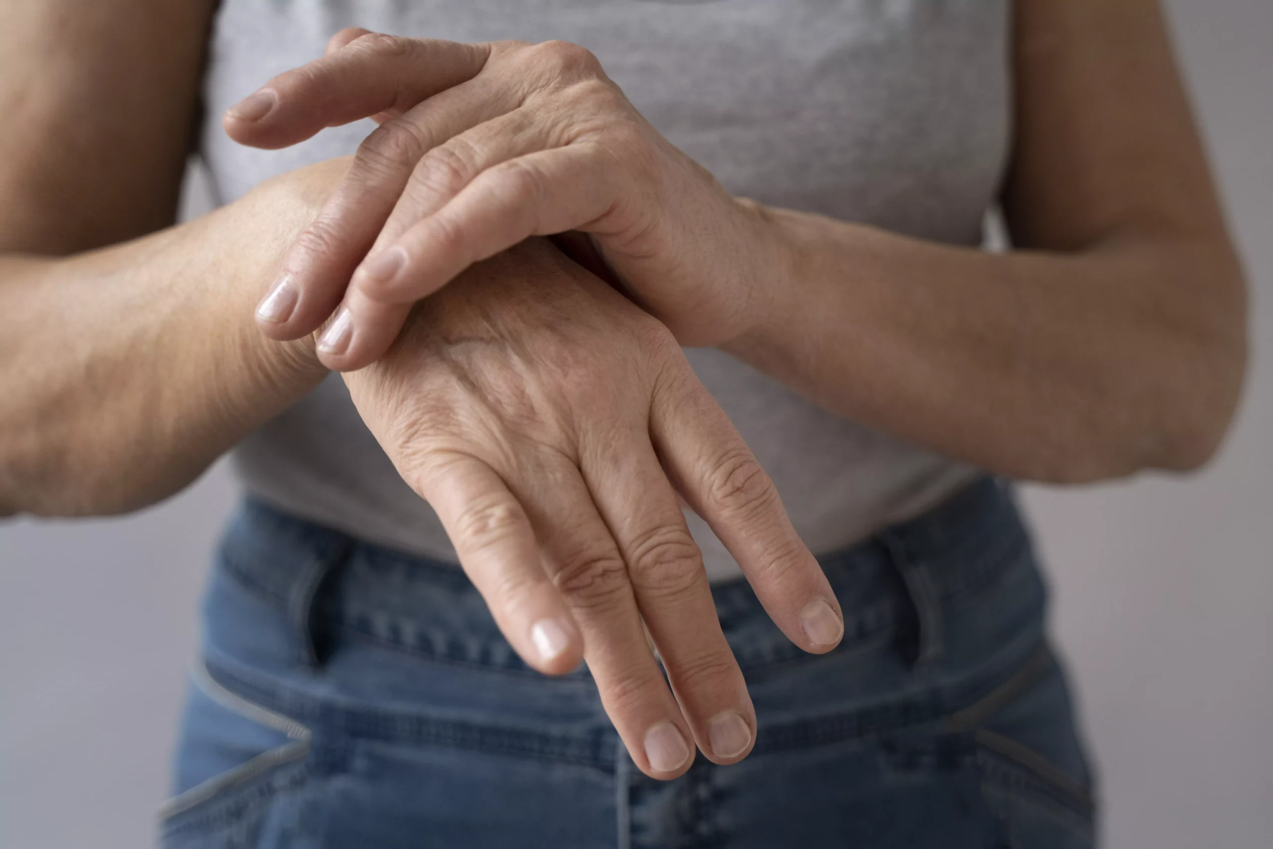 CBD para fibromialgia, artritis y dolor crónico: una alternativa natural que sí funciona